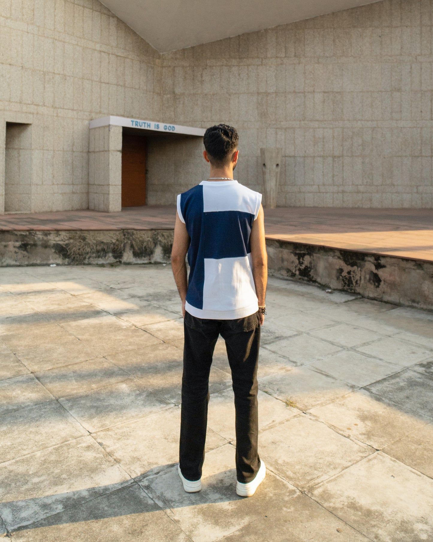 Neo Vest